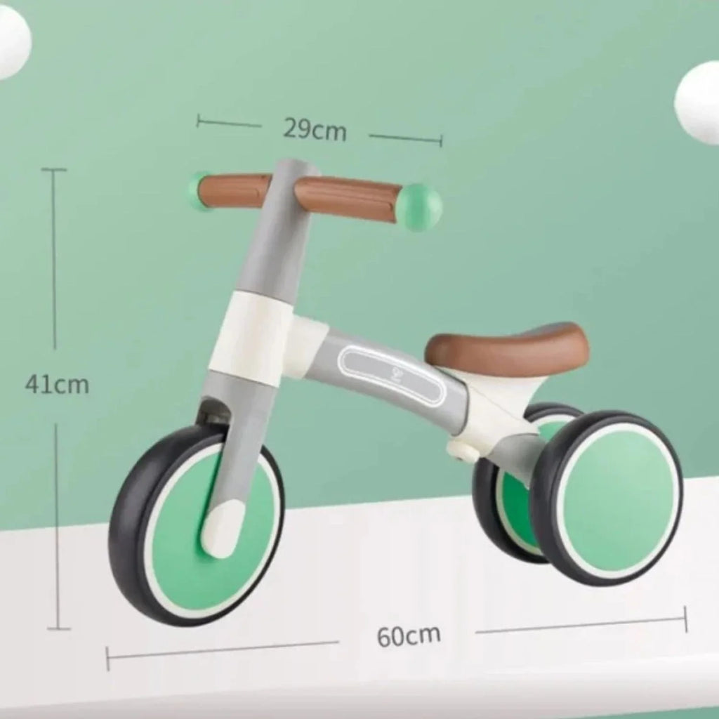 MI PRIMER TRICICLO VERDE