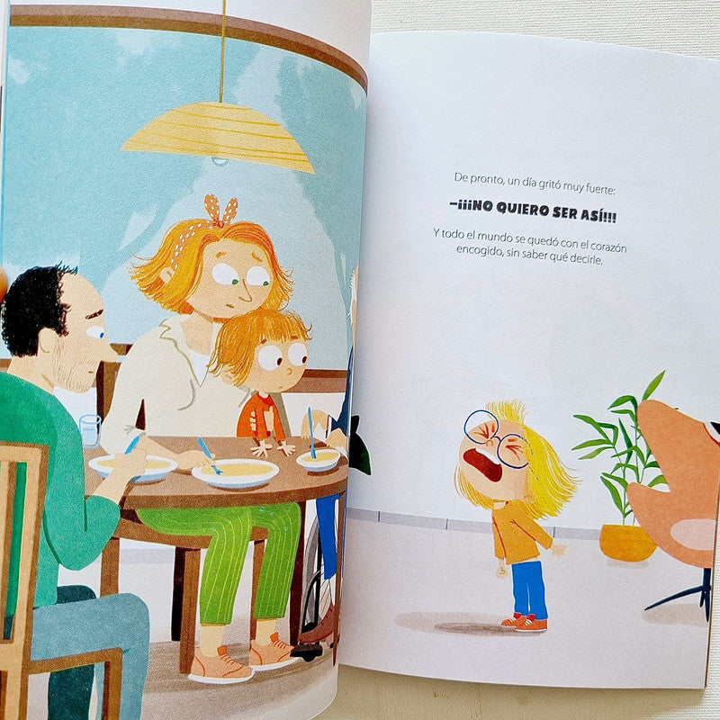 Detalle interior del libro Sensibles, ilustraciones y lectura para conversar en familia